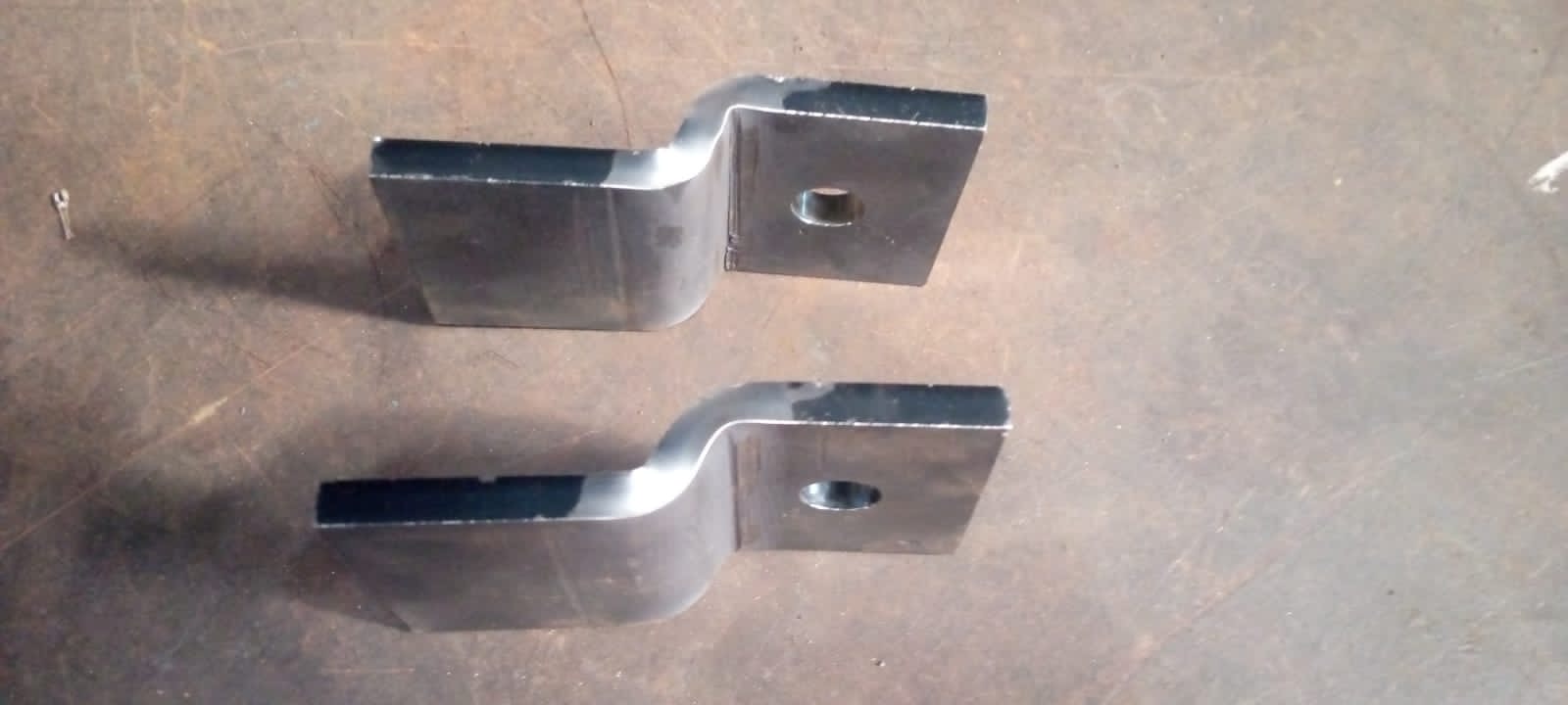 Bended bracket variant 2